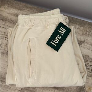 NWT FORE ALL WOMENS GOLF JOGGERS SMALL CREAM
